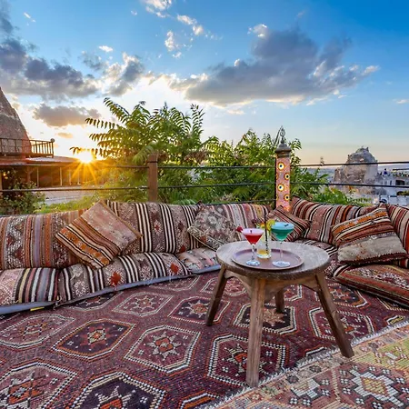 Hotel Kayatas Cave 2*