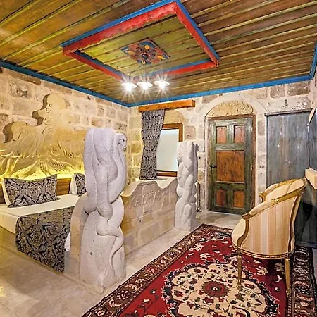 Kayatas Cave Hotel 2*
