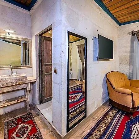 Kayatas Cave Hotel 2*