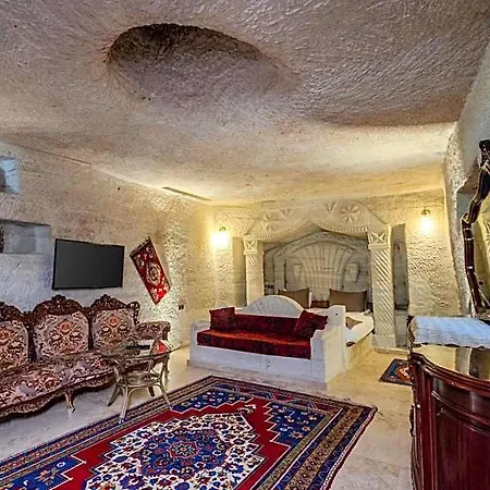 Kayatas Cave Hotel