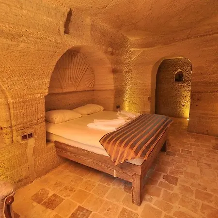 Kayatas Cave Hotel