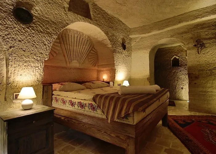 Hotel Kayatas Cave 2*